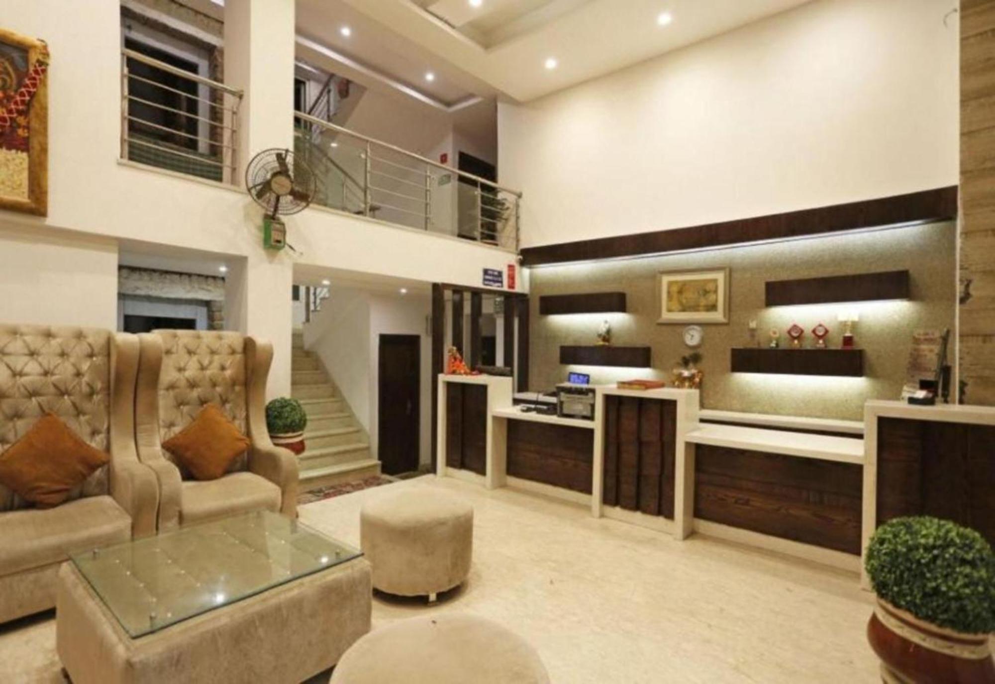 Hotel Ambience -5 Mints Walk From Railway Station New Delhi Exterior photo